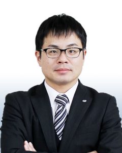 委員長　佃　祥孝